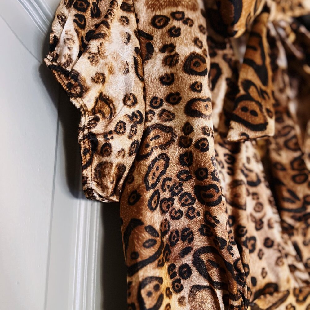 Vintage Y2K Leopard Print Tie-Neck Top Volia Medium Made in USA - Picture 4 of 8